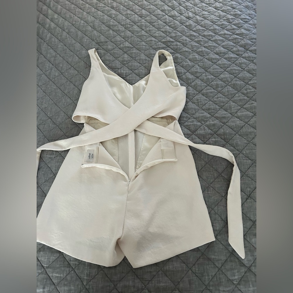 Aritzia Wilfred shorts jumper. - Picture 8 of 9